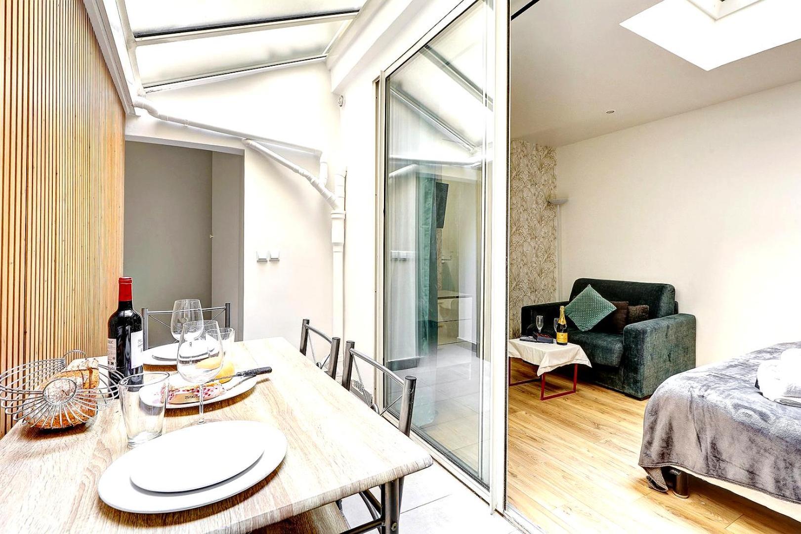 244 Saint Dominique - Superb Apartment *